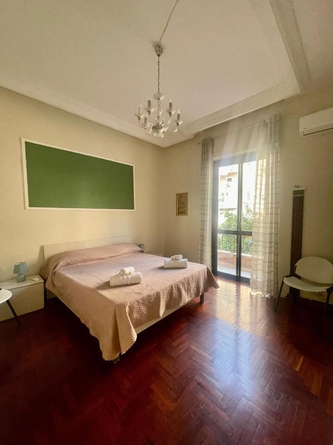 Apartment Dimora Di Maury A Due Passi Dai Trasporti E Da Ballaro *
